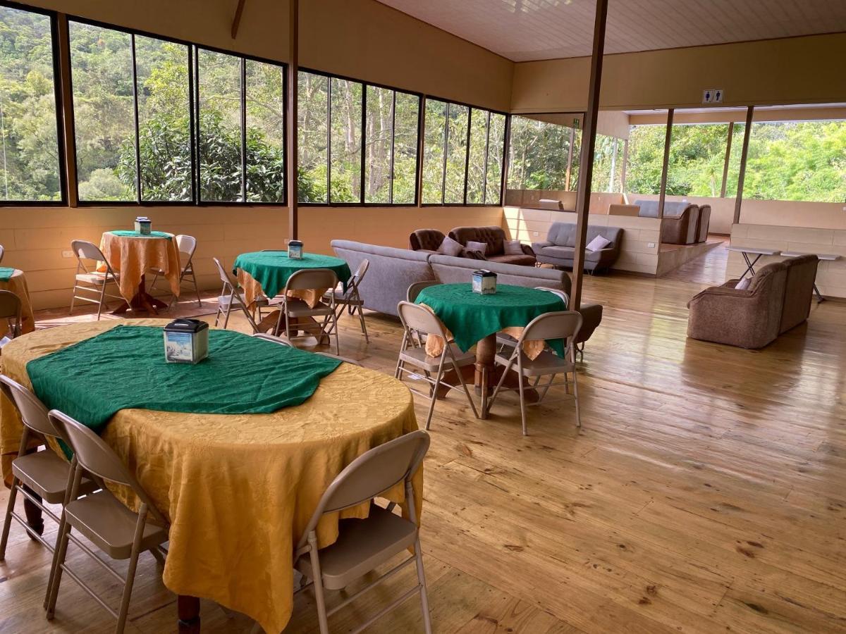 Hotel Uran Rivas Luaran gambar