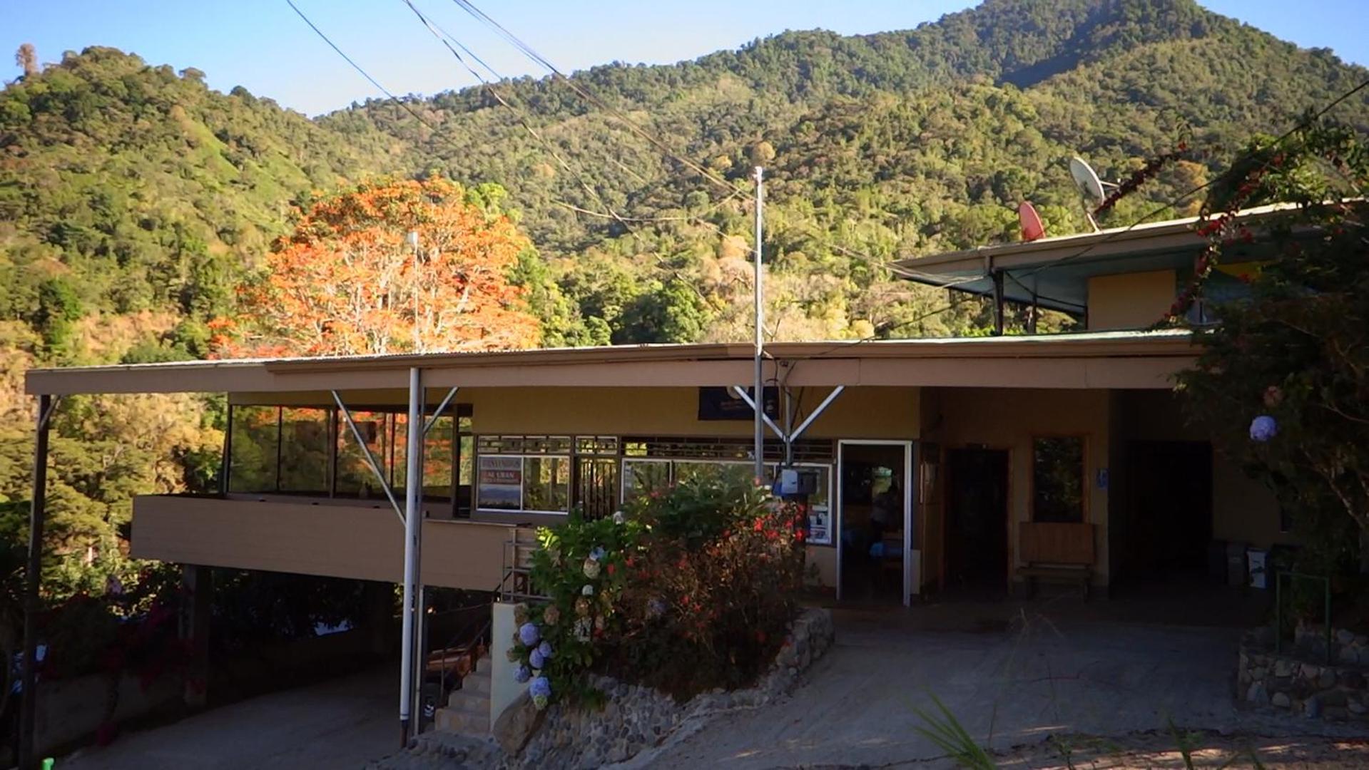 Hotel Uran Rivas Luaran gambar