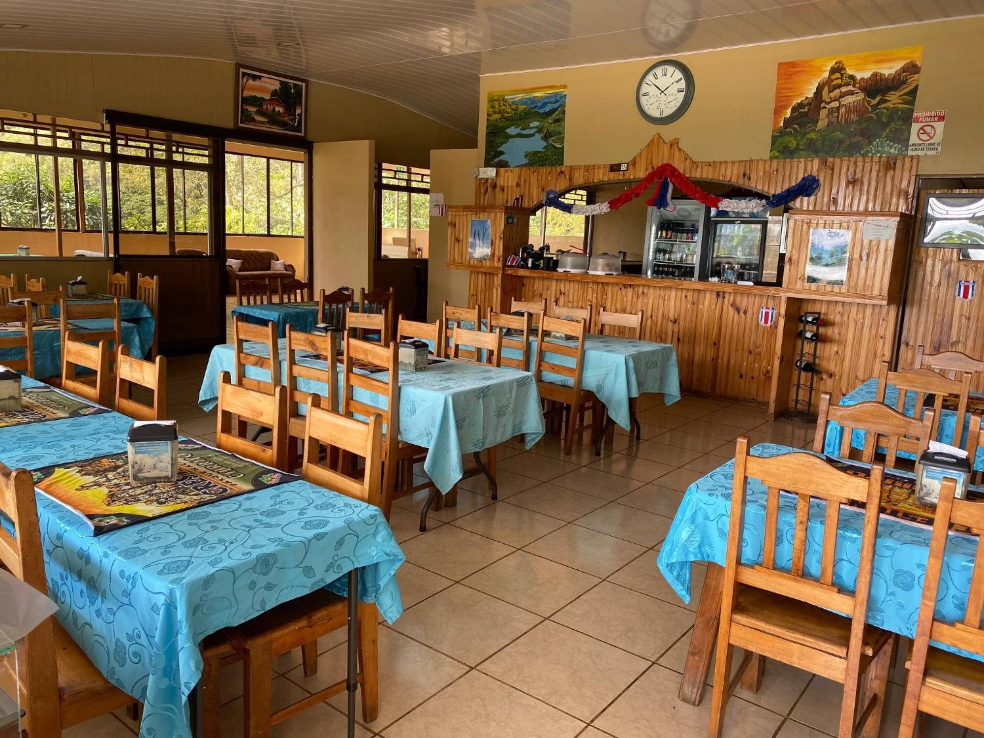 Hotel Uran Rivas Luaran gambar