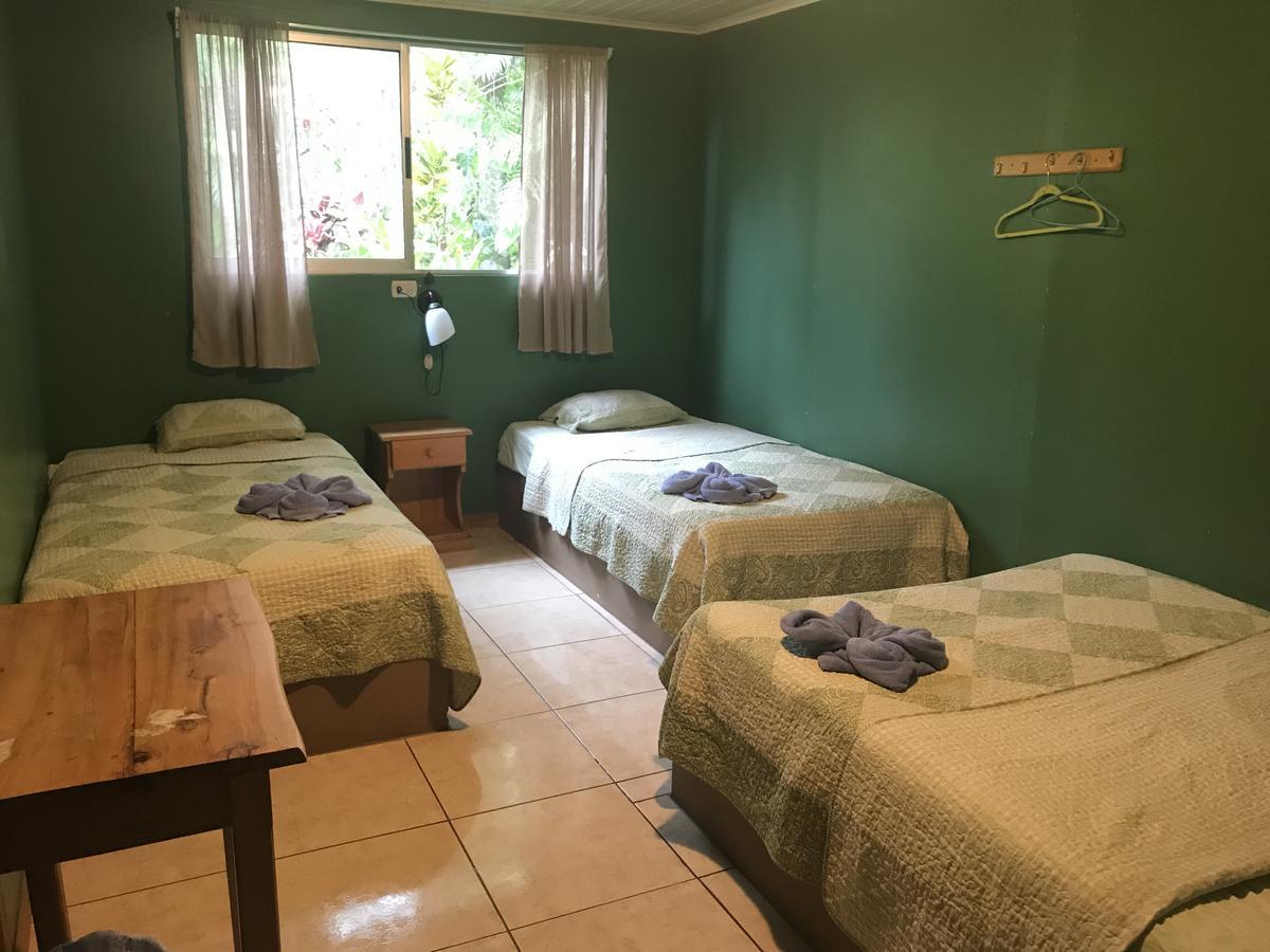 Hotel Uran Rivas Luaran gambar