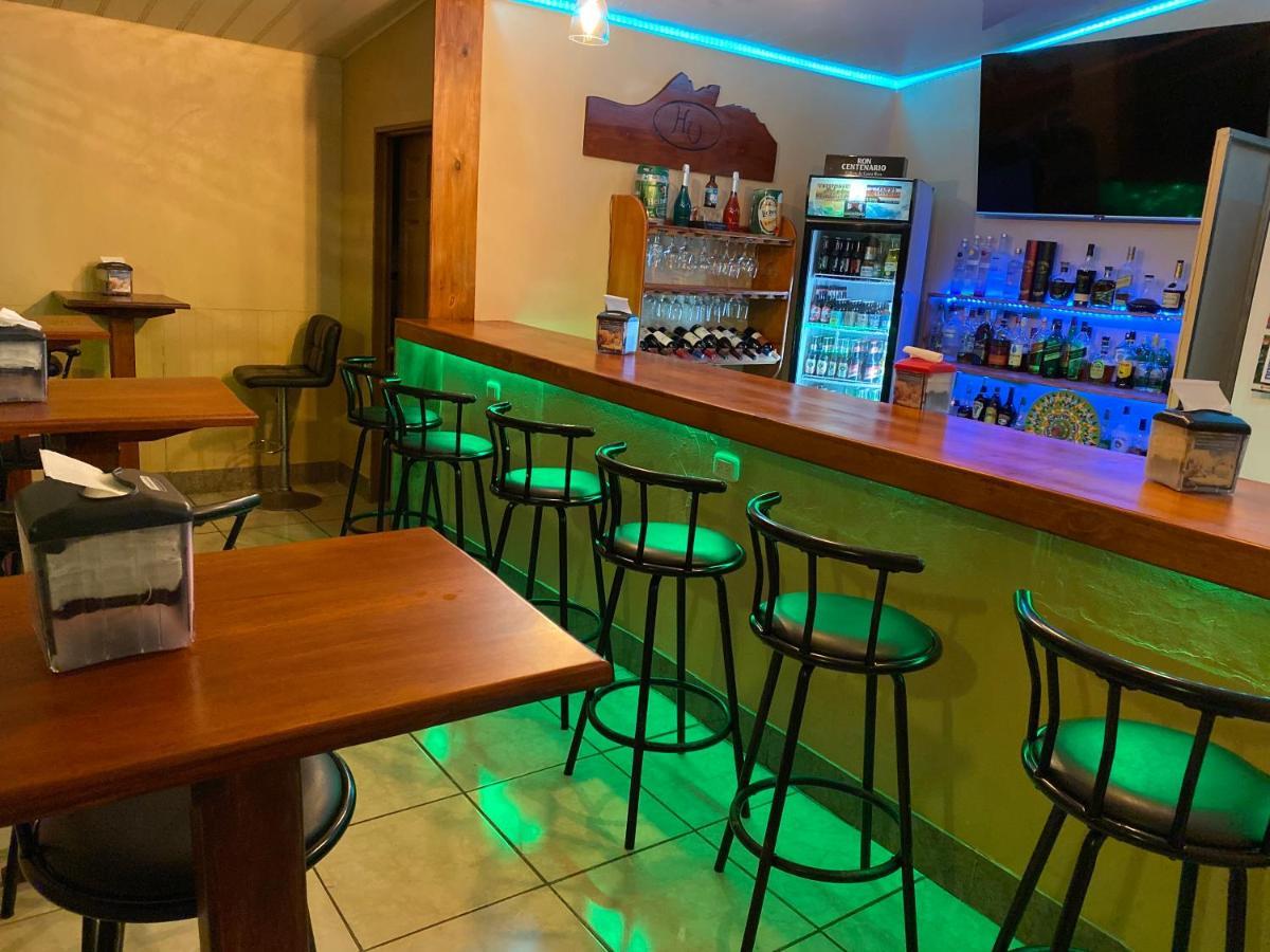 Hotel Uran Rivas Luaran gambar
